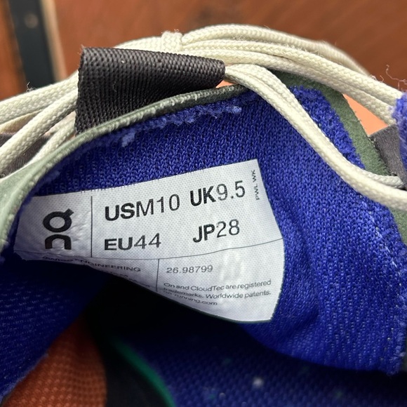 On running cloudnova form sneakers size 10 mens terracotta - Picture 5 of 9